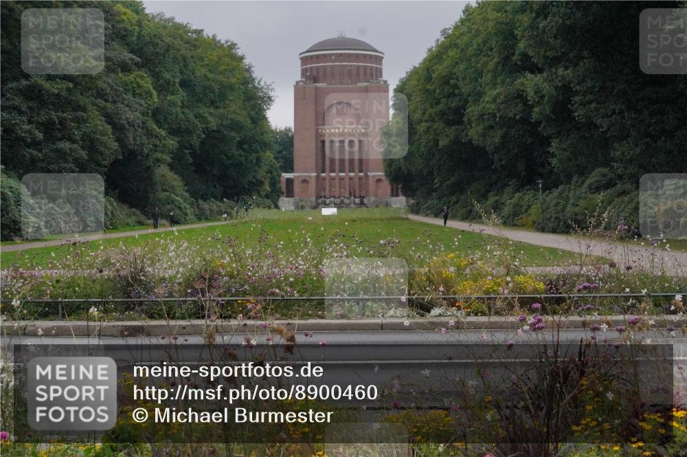 14.09.2025 - Stadtparktriathlon Michael Burmester http://msf.ph/oto/8900460 14.09.2025 09:18:35 Radfahren 316, 358, 374, 415, 455, 483 meine-sportfotos.de