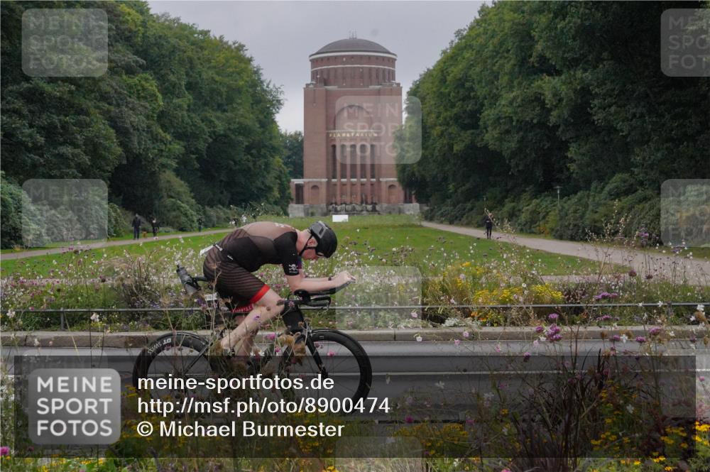 14.09.2025 - Stadtparktriathlon Michael Burmester http://msf.ph/oto/8900474 14.09.2025 09:18:43 Radfahren 302, 316, 358, 454, 455, 493, 499, 502 meine-sportfotos.de