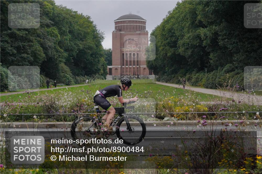 14.09.2025 - Stadtparktriathlon Michael Burmester http://msf.ph/oto/8900484 14.09.2025 09:18:45 Radfahren 302, 316, 358, 454, 455, 493, 499, 502 meine-sportfotos.de