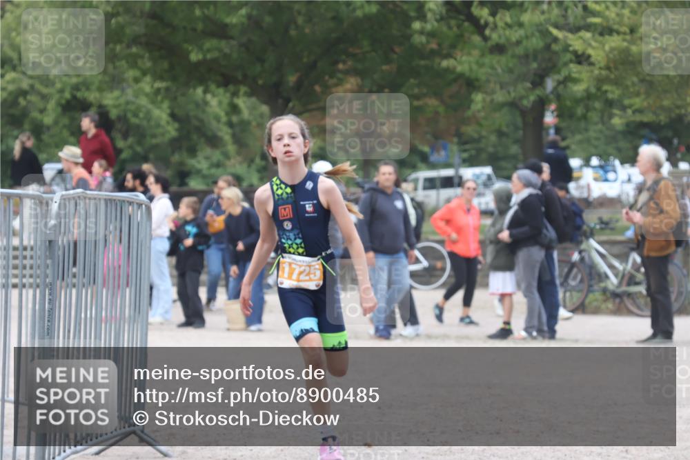 14.09.2025 - Stadtparktriathlon Strokosch-Dieckow http://msf.ph/oto/8900485 14.09.2025 14:38:30 Ziel 1725, 1783 meine-sportfotos.de