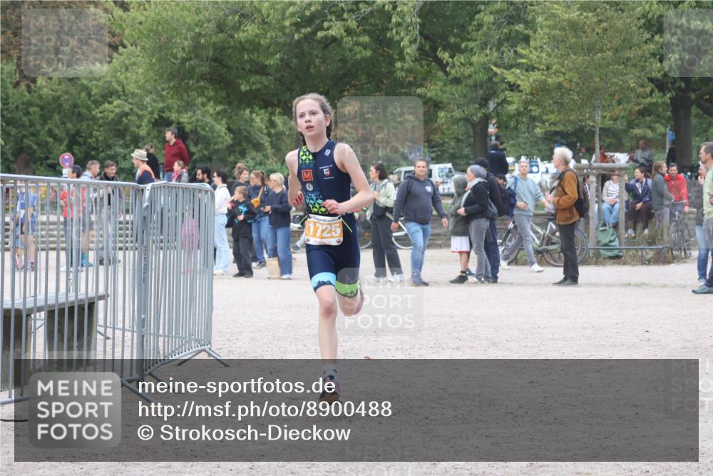 14.09.2025 - Stadtparktriathlon Strokosch-Dieckow http://msf.ph/oto/8900488 14.09.2025 14:38:30 Ziel 1725, 1783 meine-sportfotos.de