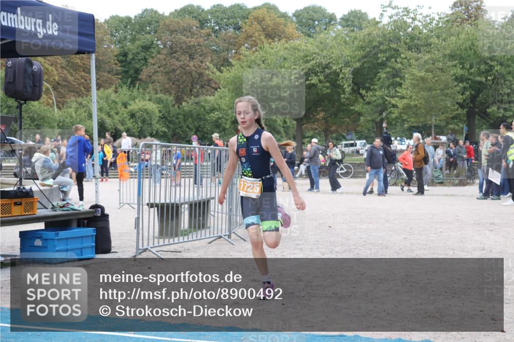 14.09.2025 - Stadtparktriathlon Strokosch-Dieckow http://msf.ph/oto/8900492 14.09.2025 14:38:31 Ziel 1725, 1783, 1786 meine-sportfotos.de