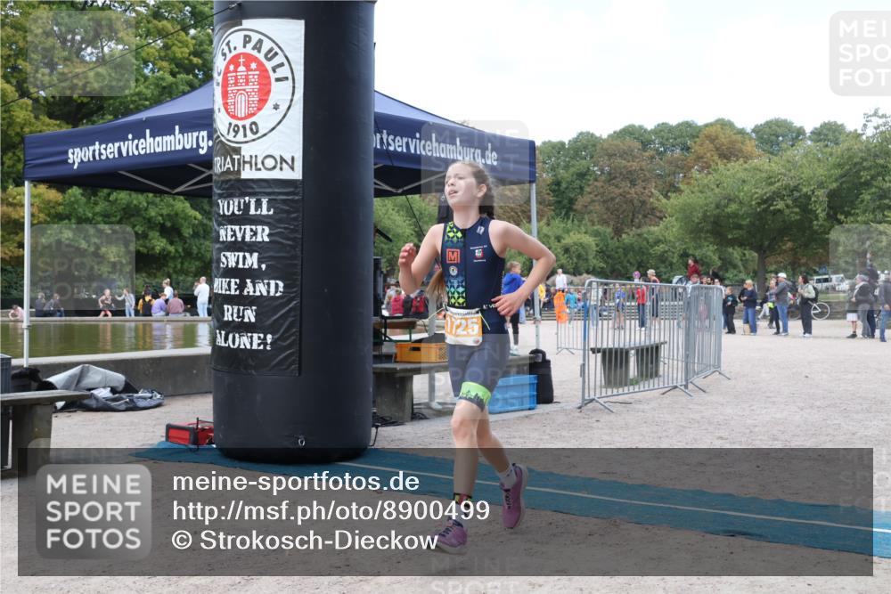 14.09.2025 - Stadtparktriathlon Strokosch-Dieckow http://msf.ph/oto/8900499 14.09.2025 14:38:32 Ziel 1725, 1783, 1786 meine-sportfotos.de