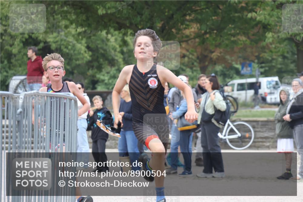14.09.2025 - Stadtparktriathlon Strokosch-Dieckow http://msf.ph/oto/8900504 14.09.2025 14:38:36 Ziel 1725, 1753, 1783, 1786 meine-sportfotos.de