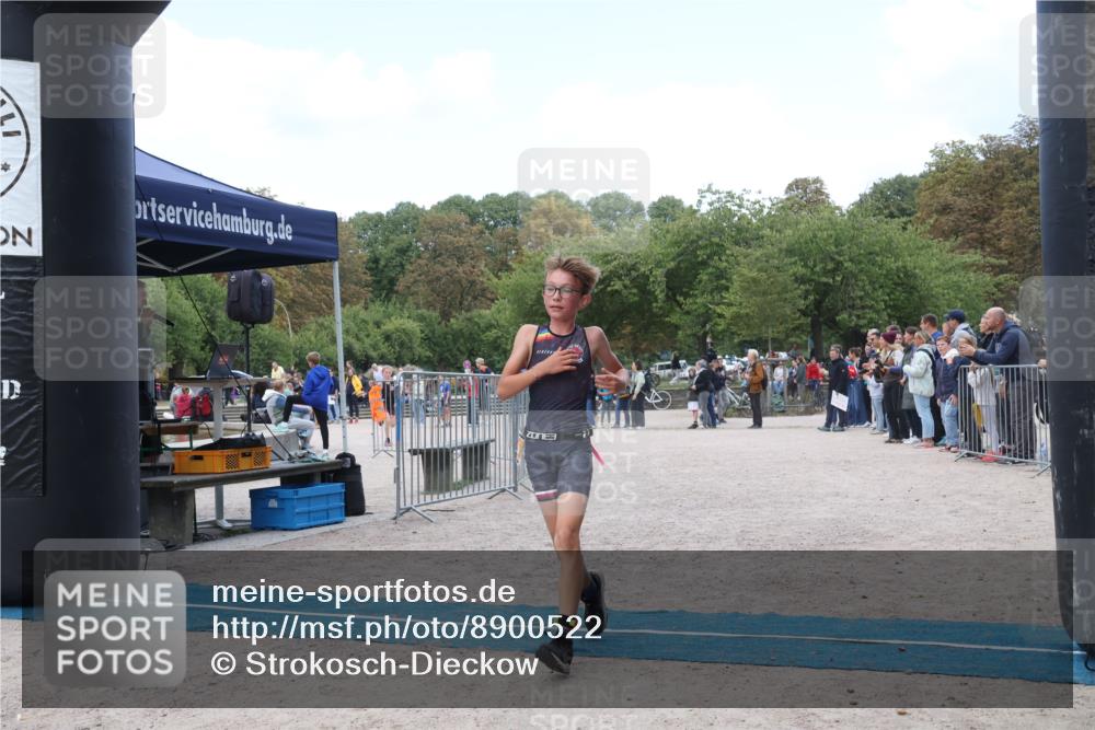 14.09.2025 - Stadtparktriathlon Strokosch-Dieckow http://msf.ph/oto/8900522 14.09.2025 14:38:38 Ziel 1725, 1753, 1766, 1783, 1786 meine-sportfotos.de