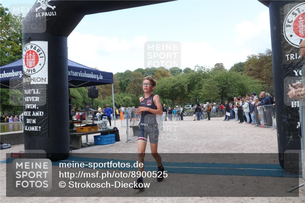 14.09.2025 - Stadtparktriathlon Strokosch-Dieckow http://msf.ph/oto/8900525 14.09.2025 14:38:39 Ziel 1753, 1766, 1783, 1786 meine-sportfotos.de