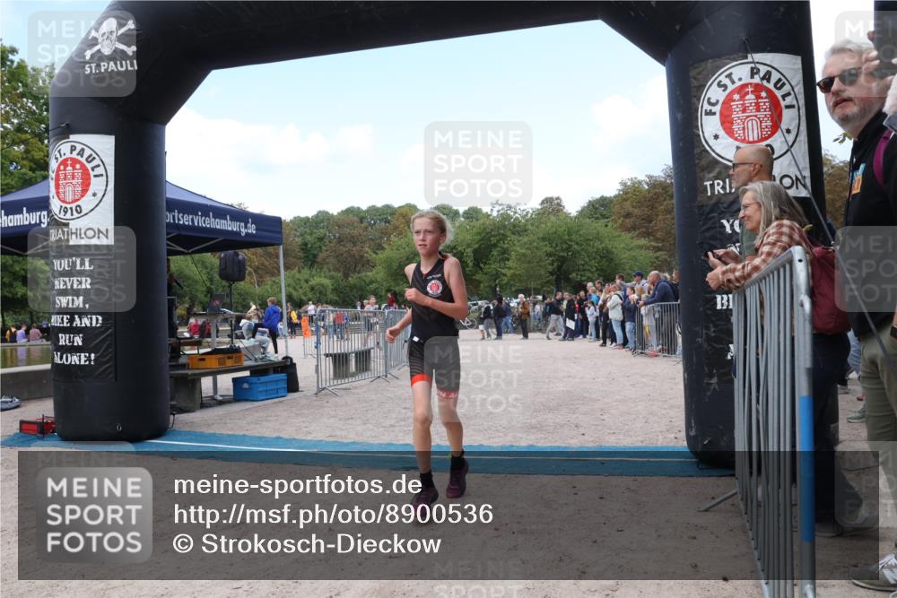 14.09.2025 - Stadtparktriathlon Strokosch-Dieckow http://msf.ph/oto/8900536 14.09.2025 14:38:43 Ziel 1745, 1753, 1766, 1783, 1786 meine-sportfotos.de