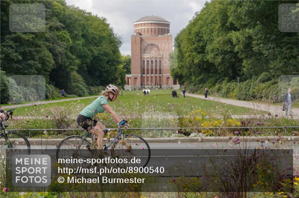 14.09.2025 - Stadtparktriathlon Michael Burmester http://msf.ph/oto/8900540 14.09.2025 13:04:47 Radfahren 1246, 1307, 1358, 1386, 1455, 1474, 1521 meine-sportfotos.de