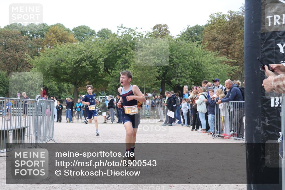14.09.2025 - Stadtparktriathlon Strokosch-Dieckow http://msf.ph/oto/8900543 14.09.2025 14:38:45 Ziel 1745, 1753, 1766 meine-sportfotos.de