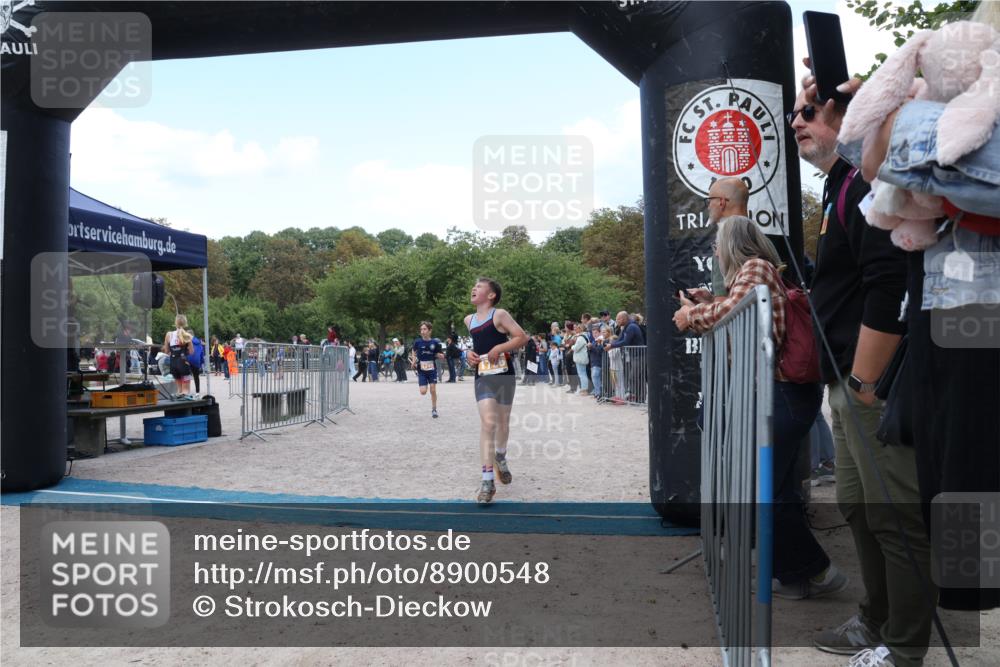 14.09.2025 - Stadtparktriathlon Strokosch-Dieckow http://msf.ph/oto/8900548 14.09.2025 14:38:46 Ziel 1745, 1753, 1754, 1766 meine-sportfotos.de
