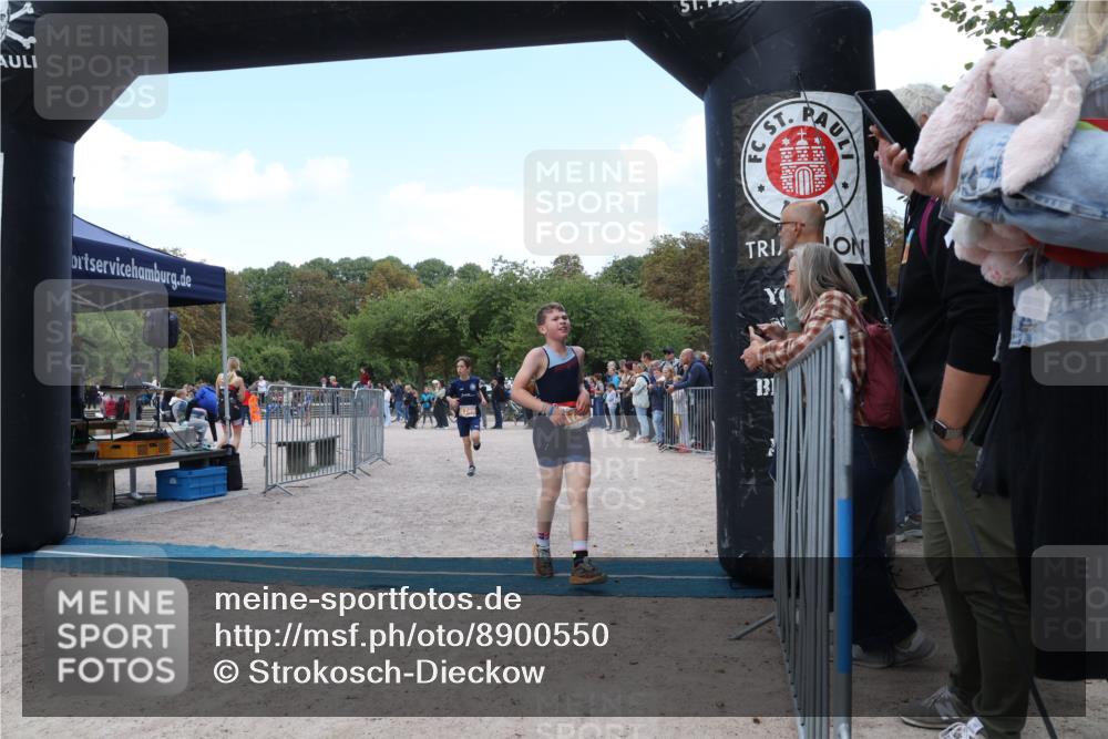 14.09.2025 - Stadtparktriathlon Strokosch-Dieckow http://msf.ph/oto/8900550 14.09.2025 14:38:46 Ziel 1745, 1753, 1754, 1766 meine-sportfotos.de