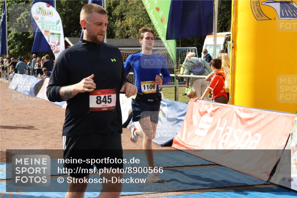 14.09.2025 - Airport Race Strokosch-Dieckow http://msf.ph/oto/8900566 14.09.2025 12:29:44 Ziel 322, 845, 1032, 1042, 1106, 1423 meine-sportfotos.de
