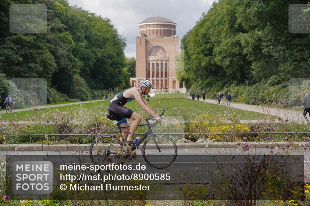 14.09.2025 - Stadtparktriathlon Michael Burmester http://msf.ph/oto/8900585 14.09.2025 13:05:22 Radfahren 1369, 1373, 1472, 1487, 1505 meine-sportfotos.de