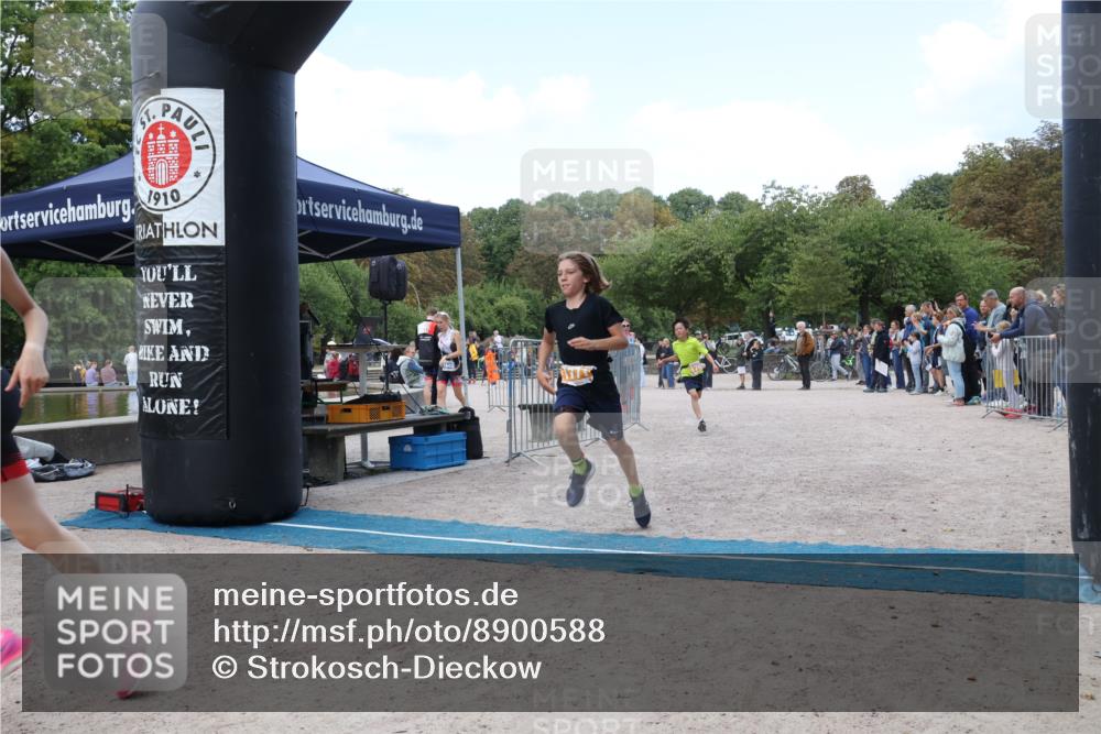 14.09.2025 - Stadtparktriathlon Strokosch-Dieckow http://msf.ph/oto/8900588 14.09.2025 14:38:55 Ziel 1711, 1716, 1754, 1755, 1771 meine-sportfotos.de