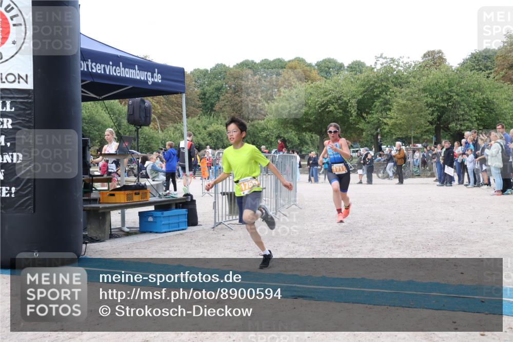 14.09.2025 - Stadtparktriathlon Strokosch-Dieckow http://msf.ph/oto/8900594 14.09.2025 14:38:56 Ziel 1711, 1716, 1754, 1755, 1771 meine-sportfotos.de