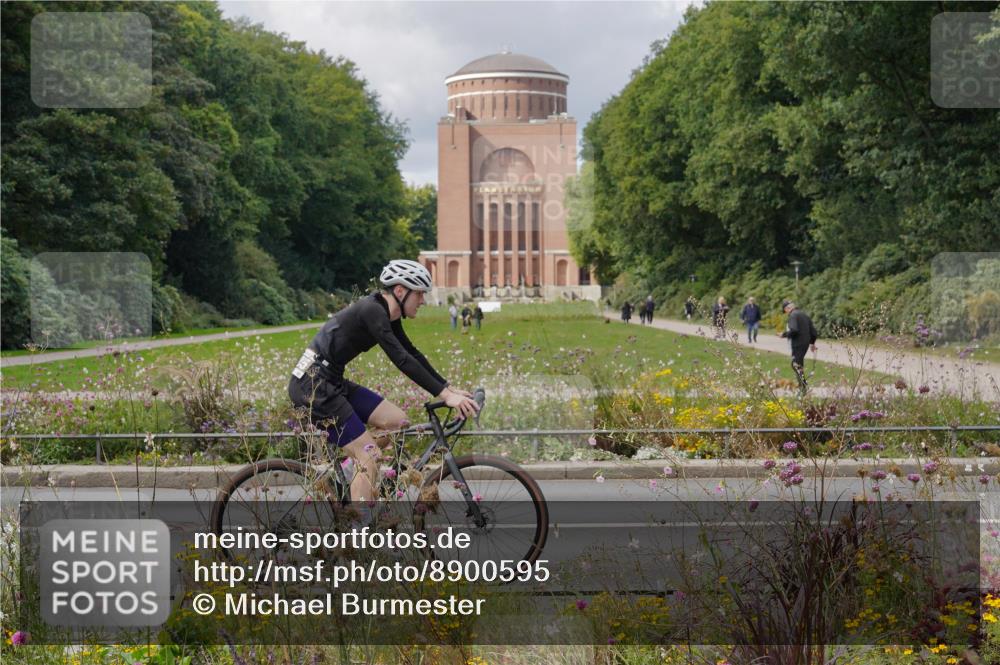 14.09.2025 - Stadtparktriathlon Michael Burmester http://msf.ph/oto/8900595 14.09.2025 13:05:25 Radfahren 1369, 1373, 1472, 1487, 1505, 1520 meine-sportfotos.de