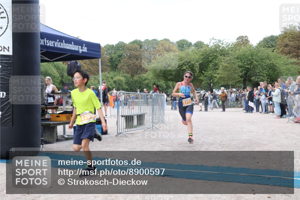 14.09.2025 - Stadtparktriathlon Strokosch-Dieckow http://msf.ph/oto/8900597 14.09.2025 14:38:57 Ziel 1711, 1716, 1754, 1755, 1771 meine-sportfotos.de