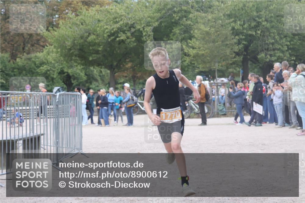 14.09.2025 - Stadtparktriathlon Strokosch-Dieckow http://msf.ph/oto/8900612 14.09.2025 14:39:19 Ziel 1561, 1770 meine-sportfotos.de