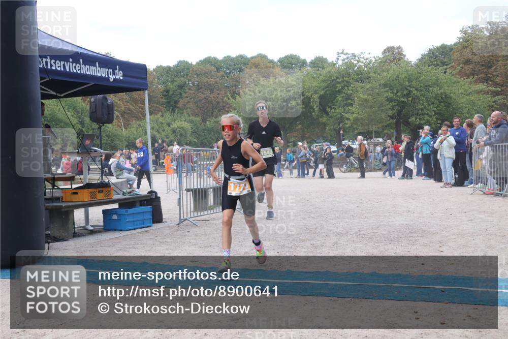 14.09.2025 - Stadtparktriathlon Strokosch-Dieckow http://msf.ph/oto/8900641 14.09.2025 14:39:31 Ziel 1549, 1561, 1720, 1765 meine-sportfotos.de