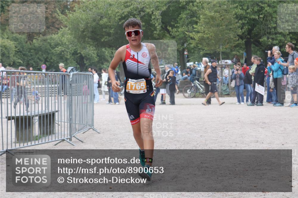 14.09.2025 - Stadtparktriathlon Strokosch-Dieckow http://msf.ph/oto/8900653 14.09.2025 14:39:38 Ziel 1535, 1549, 1736, 1765 meine-sportfotos.de