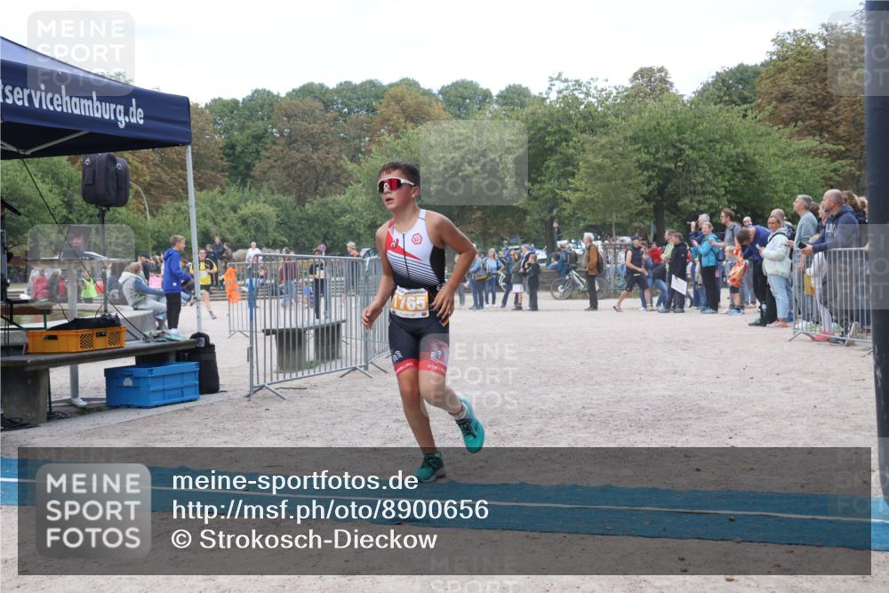 14.09.2025 - Stadtparktriathlon Strokosch-Dieckow http://msf.ph/oto/8900656 14.09.2025 14:39:39 Ziel 1535, 1549, 1736, 1765 meine-sportfotos.de