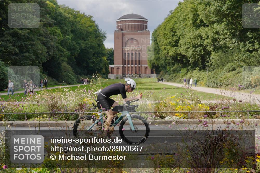 14.09.2025 - Stadtparktriathlon Michael Burmester http://msf.ph/oto/8900667 14.09.2025 13:06:18 Radfahren 1328, 1336, 1359, 1392, 1484 meine-sportfotos.de