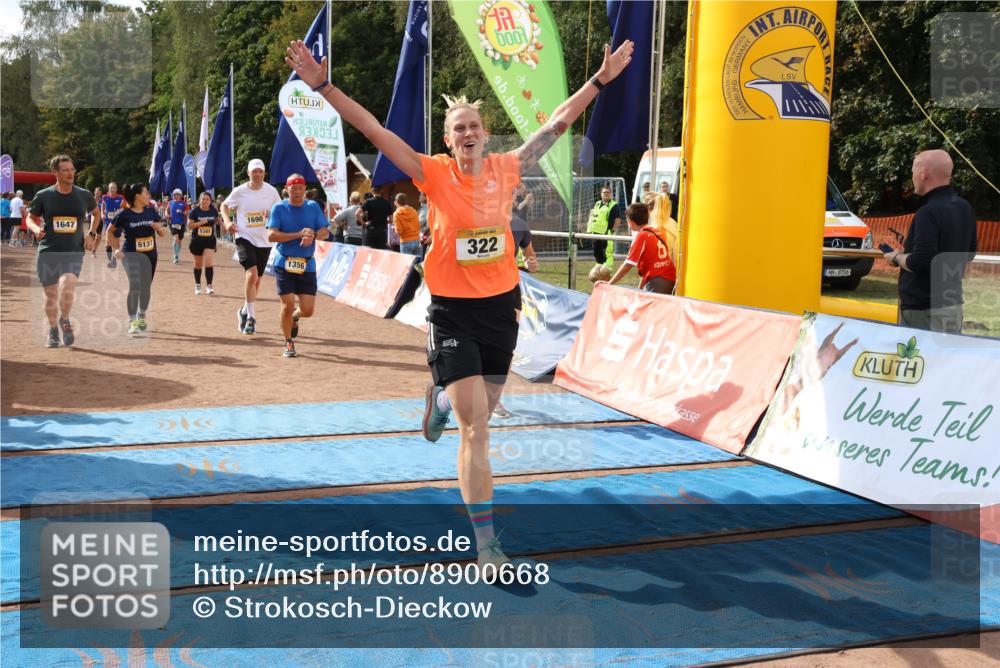 14.09.2025 - Airport Race Strokosch-Dieckow http://msf.ph/oto/8900668 14.09.2025 12:29:54 Ziel 226, 322, 1042, 1126, 1356, 1423, 1451, 1468, 1647, 1690, 1944, 4160, 4236, 4246, 5137, 5385 meine-sportfotos.de