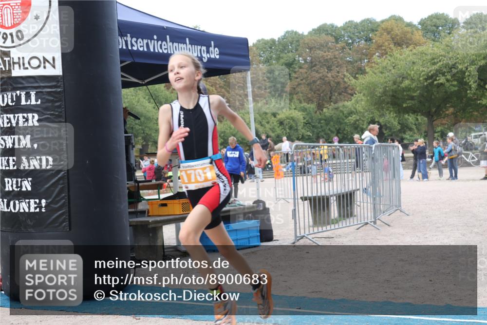14.09.2025 - Stadtparktriathlon Strokosch-Dieckow http://msf.ph/oto/8900683 14.09.2025 14:39:52 Ziel 1701 meine-sportfotos.de