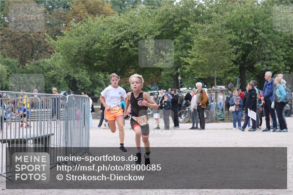 14.09.2025 - Stadtparktriathlon Strokosch-Dieckow http://msf.ph/oto/8900685 14.09.2025 14:40:00 Ziel 1710, 1761 meine-sportfotos.de