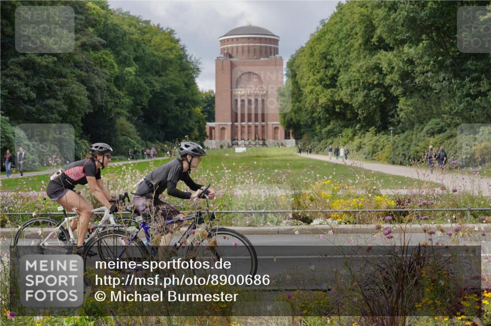 14.09.2025 - Stadtparktriathlon Michael Burmester http://msf.ph/oto/8900686 14.09.2025 13:06:33 Radfahren 1371, 1381, 1391, 1396, 1413, 1452 meine-sportfotos.de