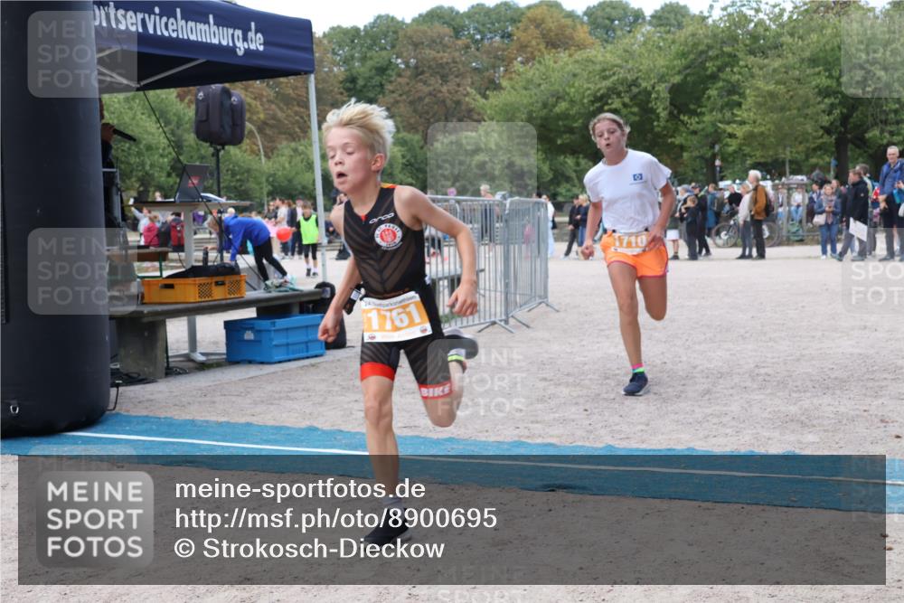 14.09.2025 - Stadtparktriathlon Strokosch-Dieckow http://msf.ph/oto/8900695 14.09.2025 14:40:01 Ziel 1710, 1761 meine-sportfotos.de