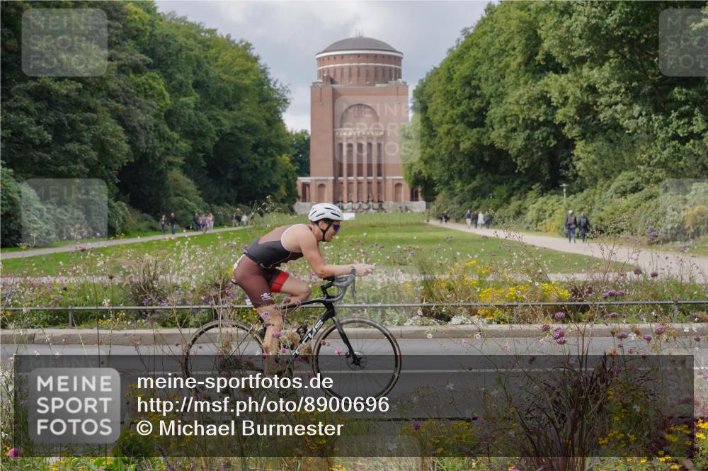 14.09.2025 - Stadtparktriathlon Michael Burmester http://msf.ph/oto/8900696 14.09.2025 13:06:42 Radfahren 1396, 1442, 1495 meine-sportfotos.de