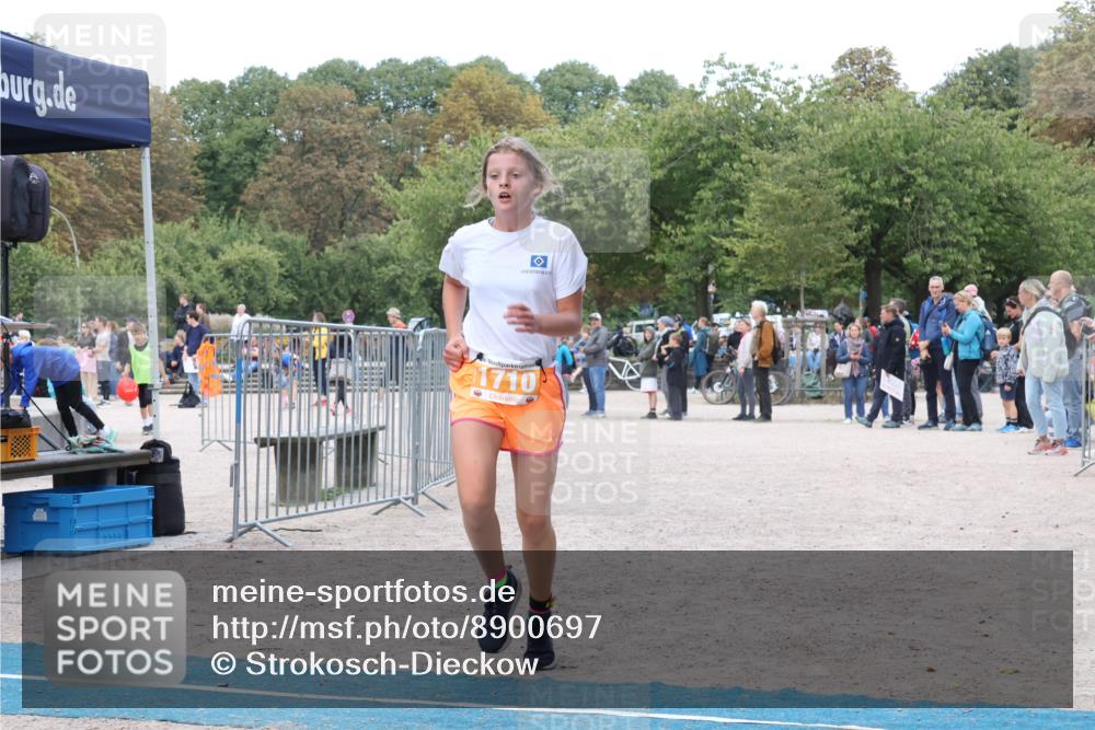 14.09.2025 - Stadtparktriathlon Strokosch-Dieckow http://msf.ph/oto/8900697 14.09.2025 14:40:02 Ziel 1710, 1761 meine-sportfotos.de