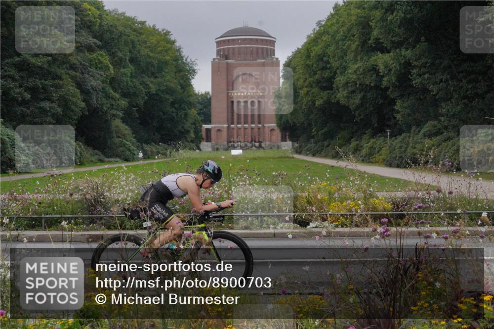 14.09.2025 - Stadtparktriathlon Michael Burmester http://msf.ph/oto/8900703 14.09.2025 09:20:17 Radfahren 419, 469, 505, 506 meine-sportfotos.de