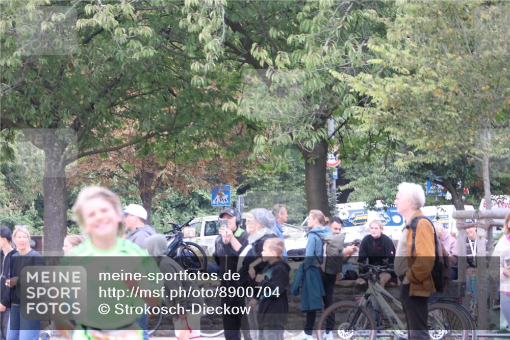 14.09.2025 - Stadtparktriathlon Strokosch-Dieckow http://msf.ph/oto/8900704 14.09.2025 14:40:09 Ziel 1768, 1778 meine-sportfotos.de