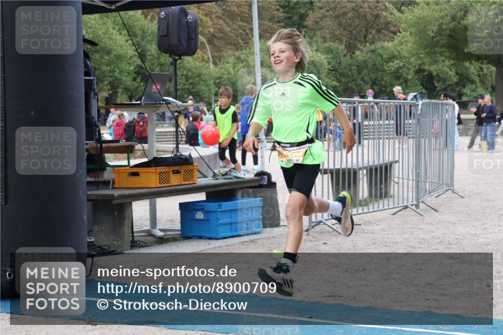 14.09.2025 - Stadtparktriathlon Strokosch-Dieckow http://msf.ph/oto/8900709 14.09.2025 14:40:10 Ziel 1768, 1778 meine-sportfotos.de