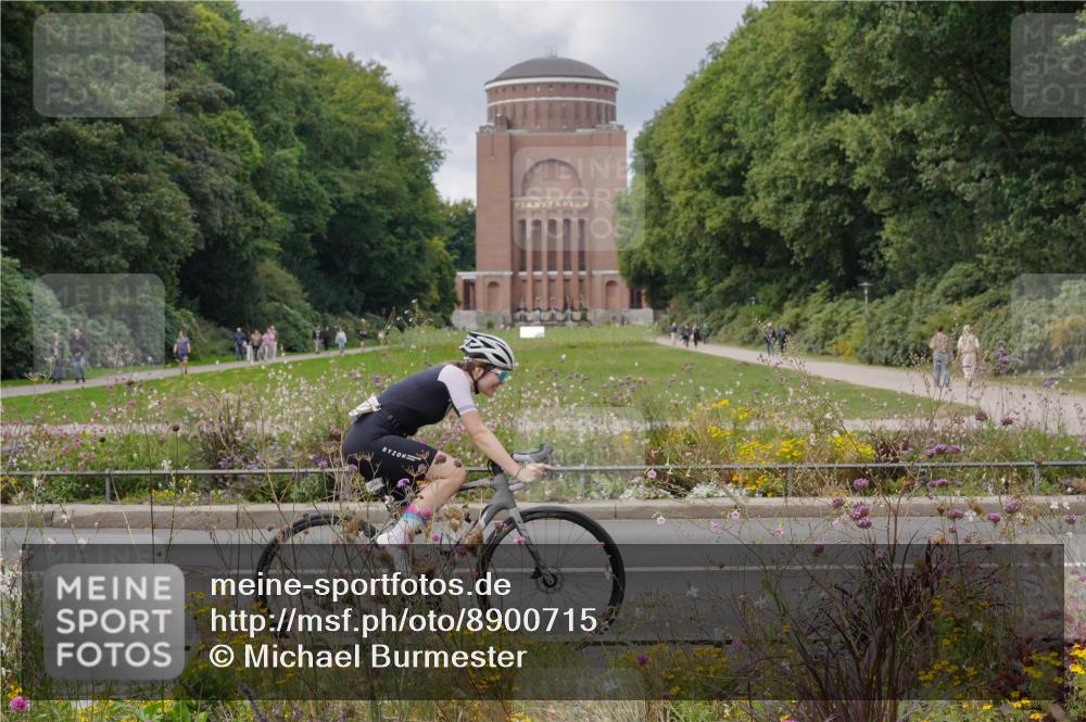 14.09.2025 - Stadtparktriathlon Michael Burmester http://msf.ph/oto/8900715 14.09.2025 13:07:07 Radfahren 1340, 1404, 1430, 1444, 1459 meine-sportfotos.de