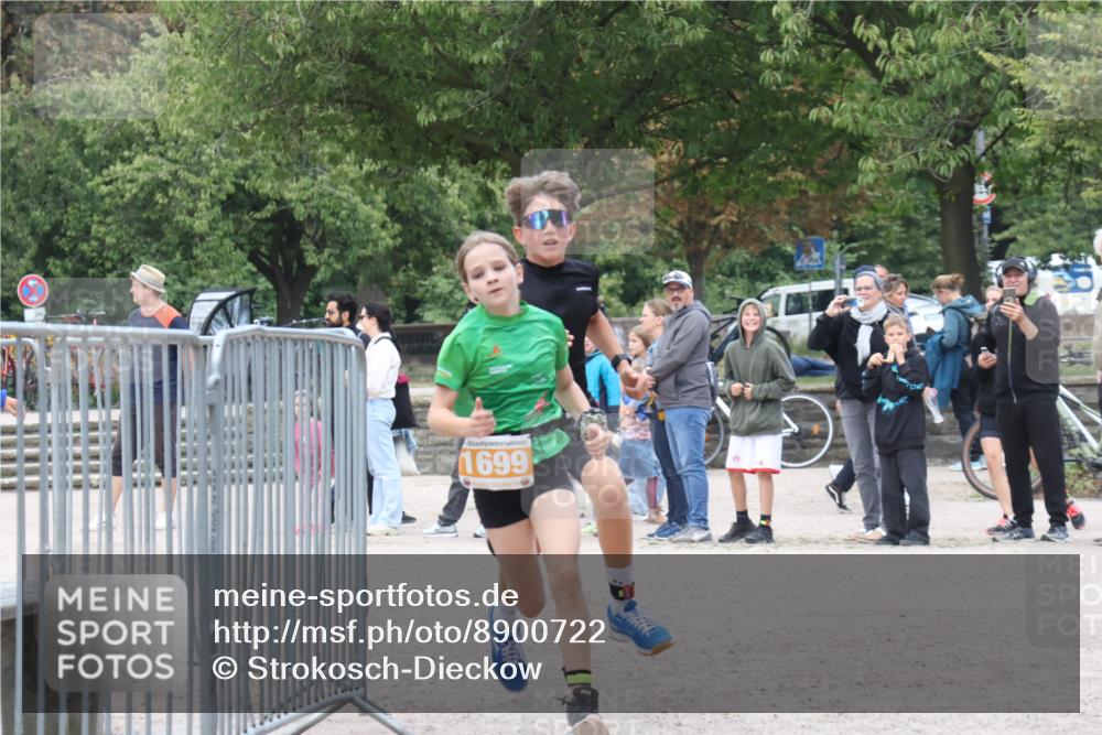 14.09.2025 - Stadtparktriathlon Strokosch-Dieckow http://msf.ph/oto/8900722 14.09.2025 14:40:18 Ziel 1699, 1751, 1778 meine-sportfotos.de