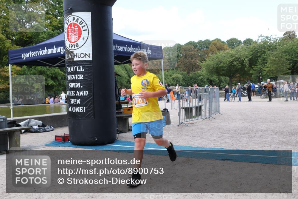14.09.2025 - Stadtparktriathlon Strokosch-Dieckow http://msf.ph/oto/8900753 14.09.2025 14:40:37 Ziel 1694, 1696, 1781 meine-sportfotos.de