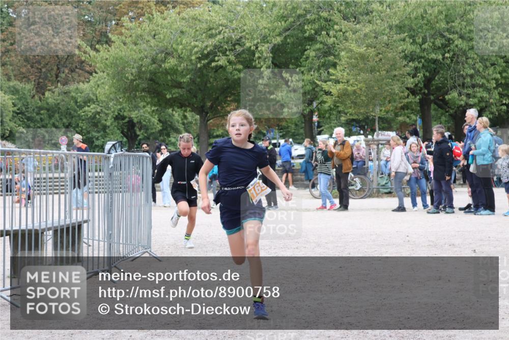 14.09.2025 - Stadtparktriathlon Strokosch-Dieckow http://msf.ph/oto/8900758 14.09.2025 14:40:40 Ziel 1557, 1694, 1696, 1781 meine-sportfotos.de