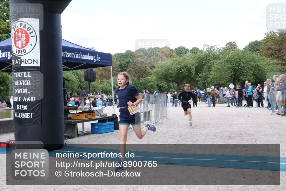 14.09.2025 - Stadtparktriathlon Strokosch-Dieckow http://msf.ph/oto/8900765 14.09.2025 14:40:41 Ziel 1557, 1694, 1696, 1781 meine-sportfotos.de