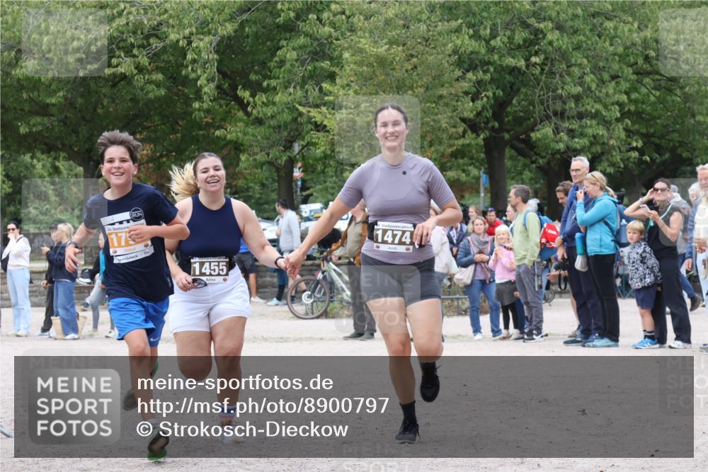 14.09.2025 - Stadtparktriathlon Strokosch-Dieckow http://msf.ph/oto/8900797 14.09.2025 14:40:48 Ziel 1455, 1474, 1529, 1557, 1791 meine-sportfotos.de