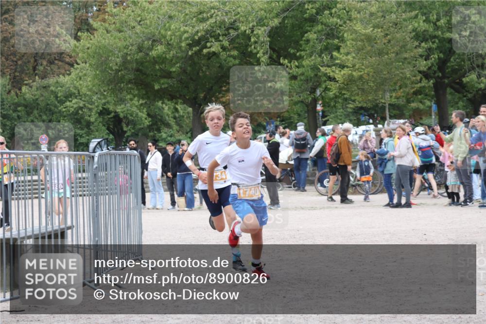 14.09.2025 - Stadtparktriathlon Strokosch-Dieckow http://msf.ph/oto/8900826 14.09.2025 14:41:07 Ziel 1727, 1740, 1804, 1865 meine-sportfotos.de