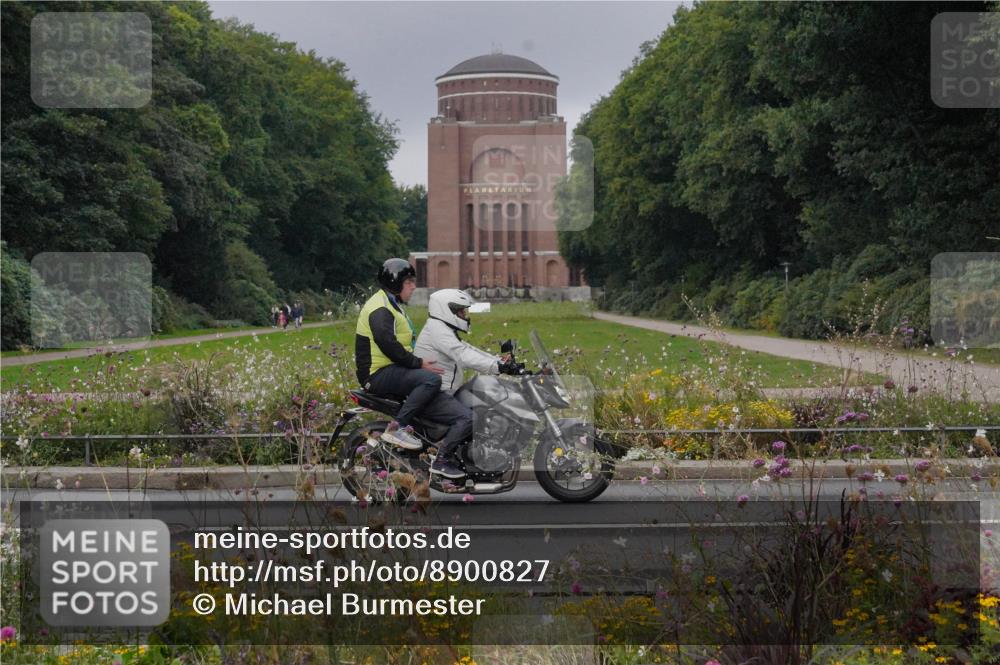 14.09.2025 - Stadtparktriathlon Michael Burmester http://msf.ph/oto/8900827 14.09.2025 09:21:05 Radfahren 342, 380, 401, 404, 473, 500 meine-sportfotos.de