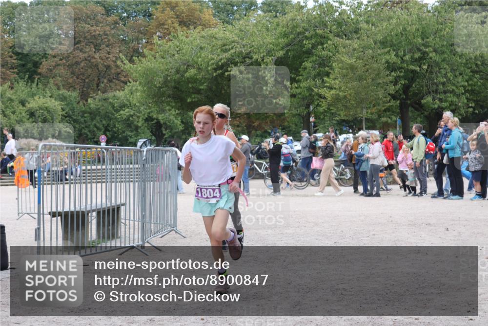 14.09.2025 - Stadtparktriathlon Strokosch-Dieckow http://msf.ph/oto/8900847 14.09.2025 14:41:11 Ziel 1727, 1740, 1748, 1804, 1865 meine-sportfotos.de