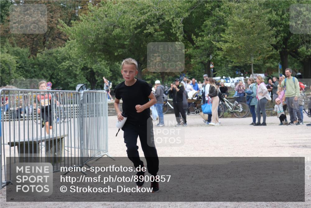 14.09.2025 - Stadtparktriathlon Strokosch-Dieckow http://msf.ph/oto/8900857 14.09.2025 14:41:17 Ziel 1727, 1744, 1748, 1804 meine-sportfotos.de