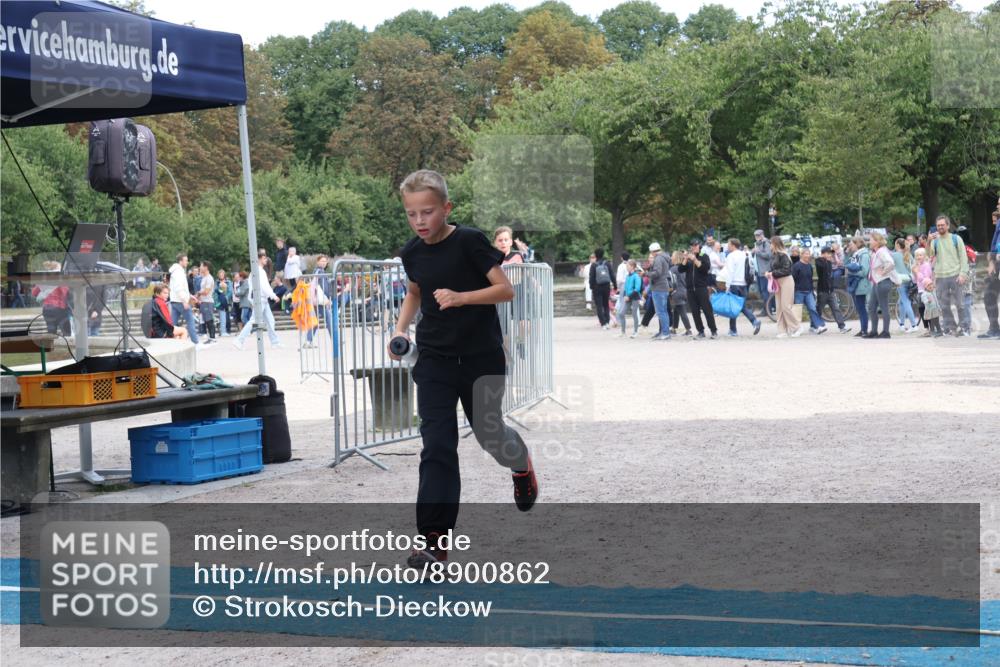 14.09.2025 - Stadtparktriathlon Strokosch-Dieckow http://msf.ph/oto/8900862 14.09.2025 14:41:18 Ziel 1727, 1744, 1748 meine-sportfotos.de