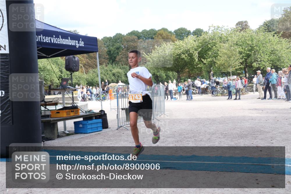 14.09.2025 - Stadtparktriathlon Strokosch-Dieckow http://msf.ph/oto/8900906 14.09.2025 14:42:05 Ziel 1743 meine-sportfotos.de