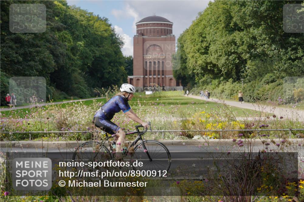 14.09.2025 - Stadtparktriathlon Michael Burmester http://msf.ph/oto/8900912 14.09.2025 13:09:34 Radfahren 1343, 1351, 1441, 1454, 1479, 1492, 1515 meine-sportfotos.de