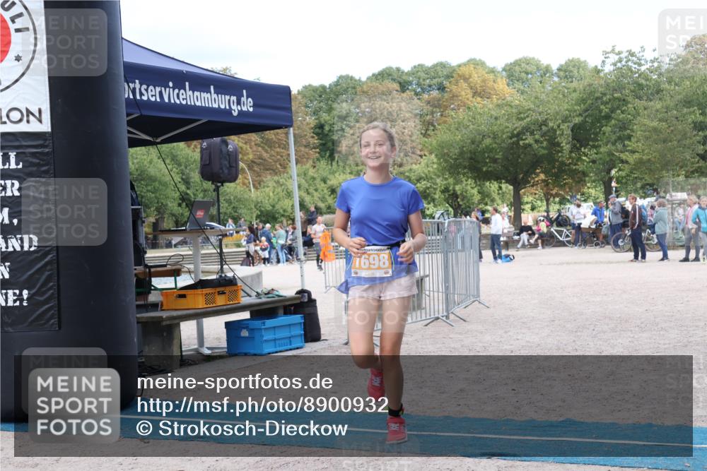 14.09.2025 - Stadtparktriathlon Strokosch-Dieckow http://msf.ph/oto/8900932 14.09.2025 14:42:18 Ziel 1698, 1747 meine-sportfotos.de